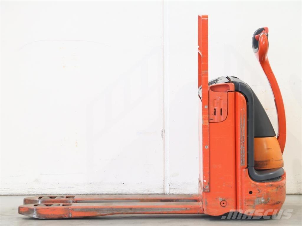 Linde T16/360 Колички високоповдигачи с теглич