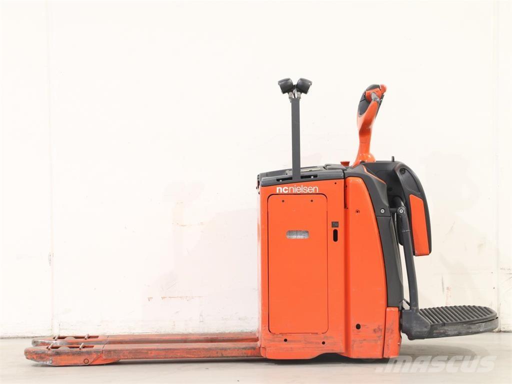 Linde T20AP/1153-00 Колички високоповдигачи с теглич