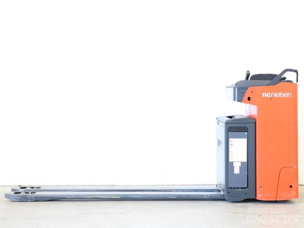 Linde T20R/1154 Колички високоповдигачи с теглич