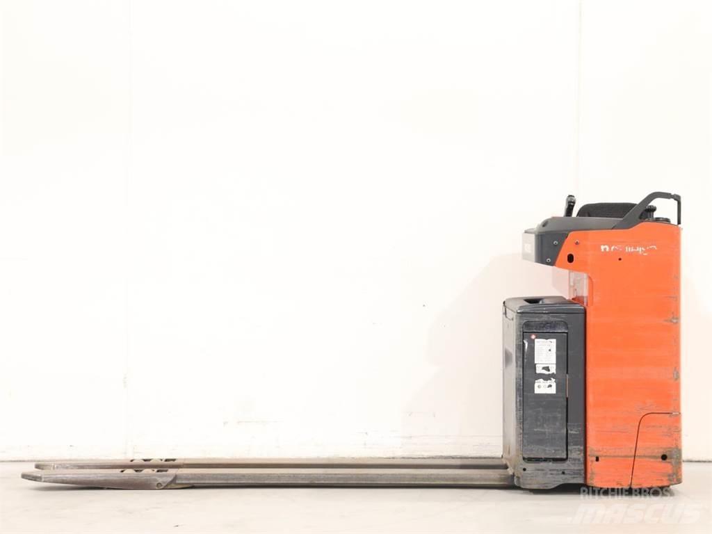 Linde T20R/1154-01 Колички високоповдигачи с теглич