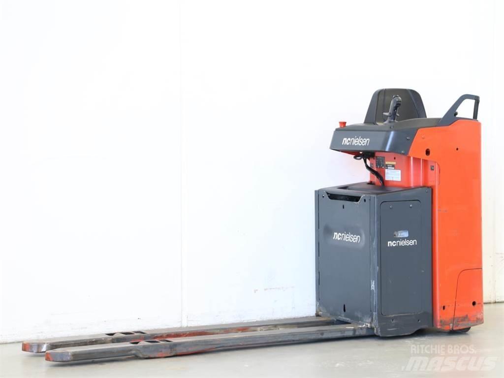 Linde T20S/1154 Колички високоповдигачи с теглич
