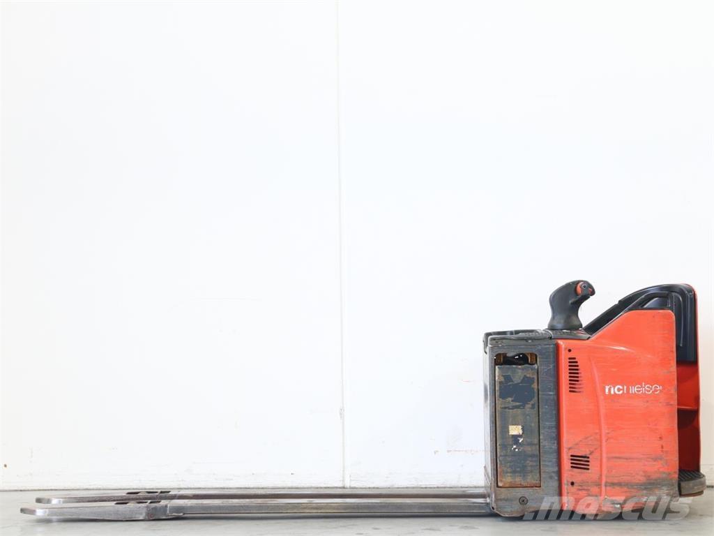 Linde T20SP/131 Колички високоповдигачи с теглич