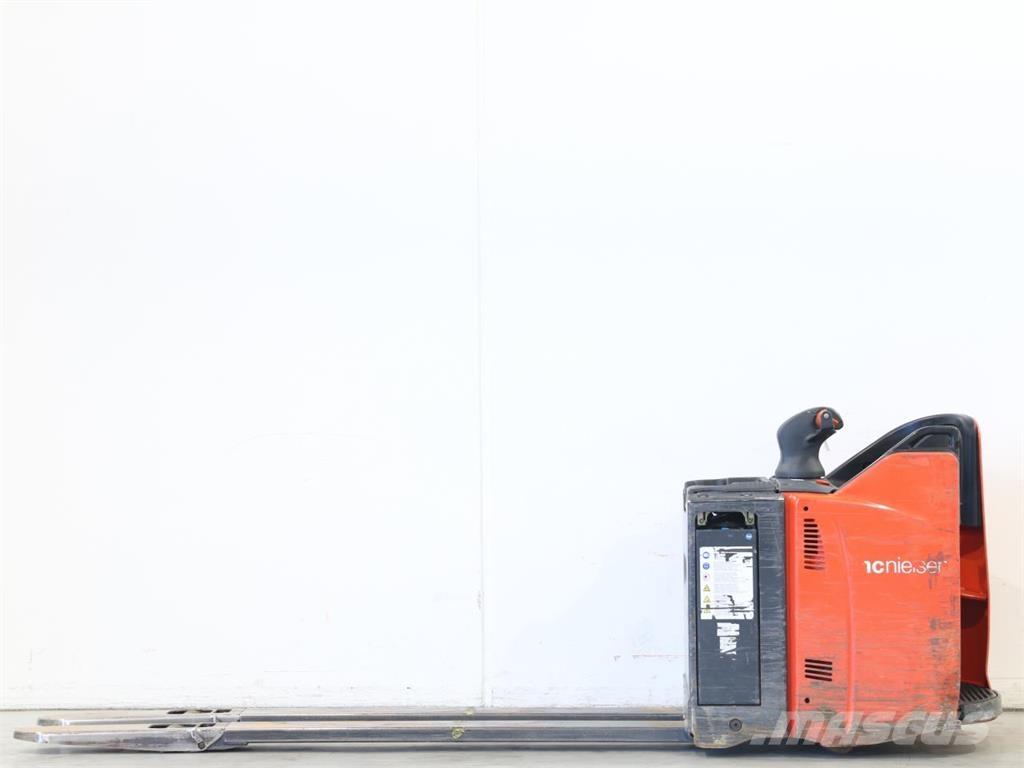 Linde T20SP/131 Колички високоповдигачи с теглич