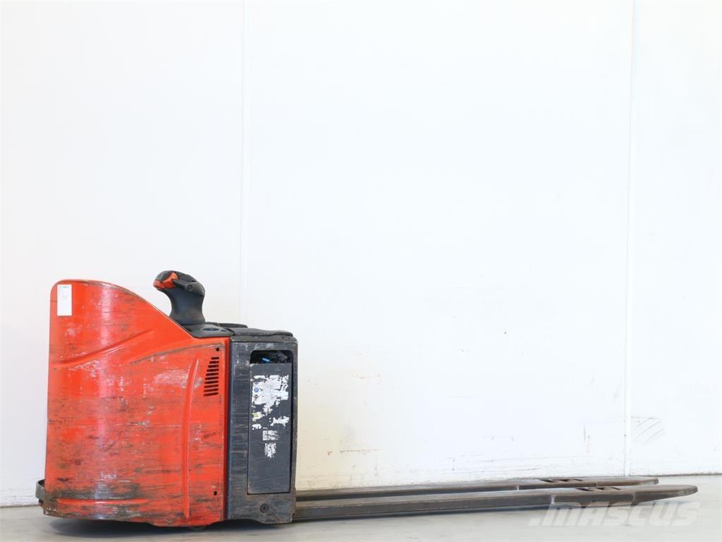 Linde T20SP/131 Колички високоповдигачи с теглич