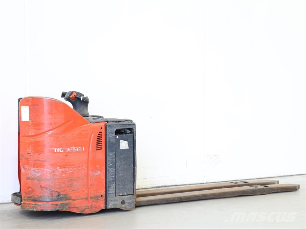 Linde T20SP/131 Колички високоповдигачи с теглич