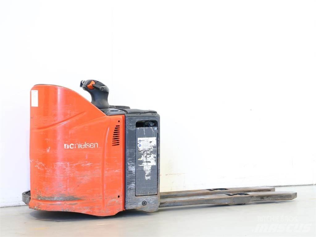 Linde T20SP/131 Колички високоповдигачи с теглич