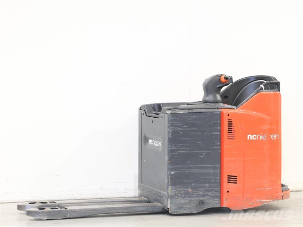 Linde T20SP/131 Колички високоповдигачи с теглич