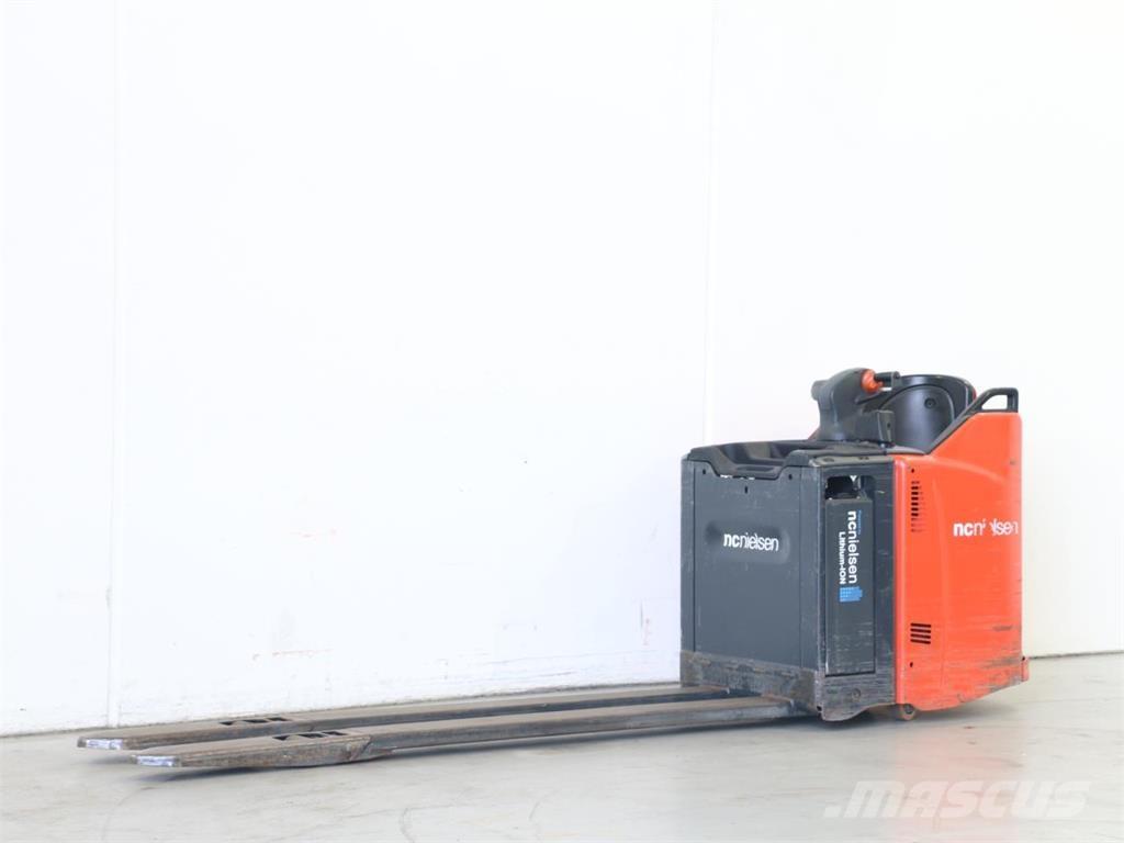 Linde T20SP/131 Колички високоповдигачи с теглич