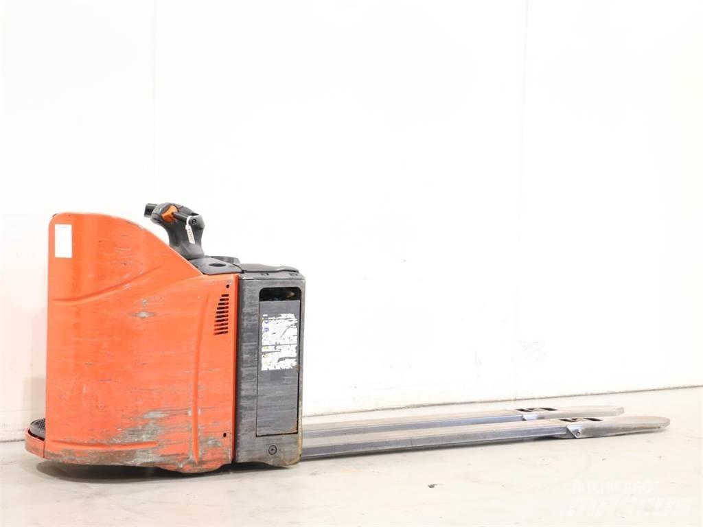 Linde T20SP/131 Колички високоповдигачи с теглич