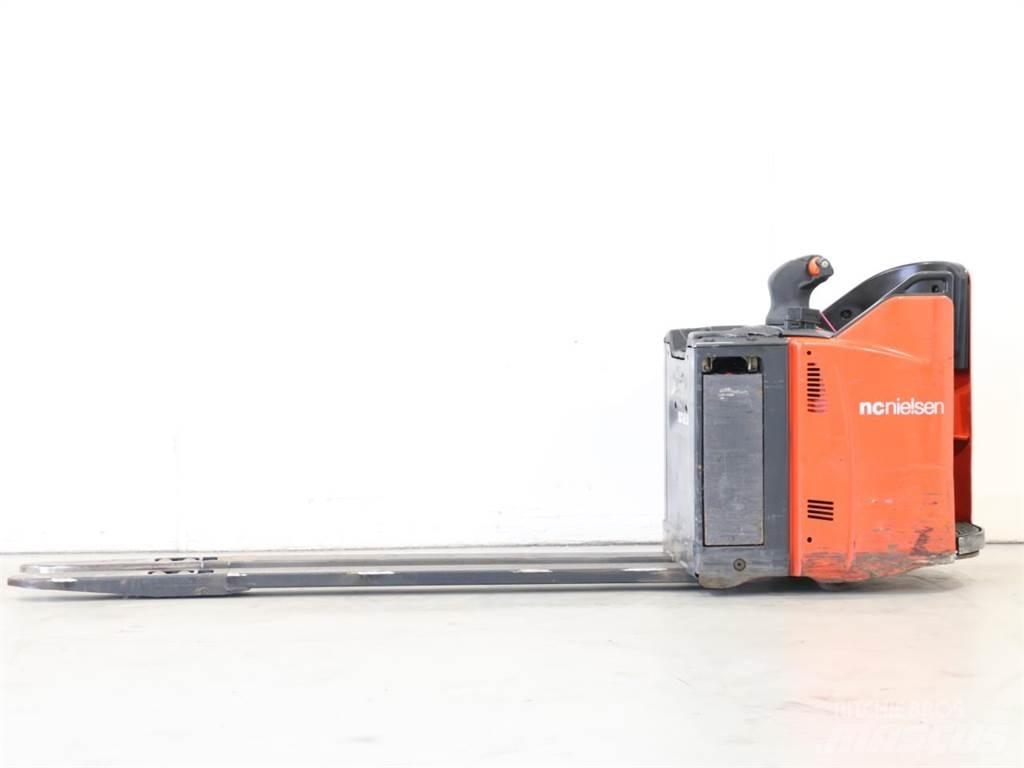 Linde T20SP/131 Колички високоповдигачи с теглич