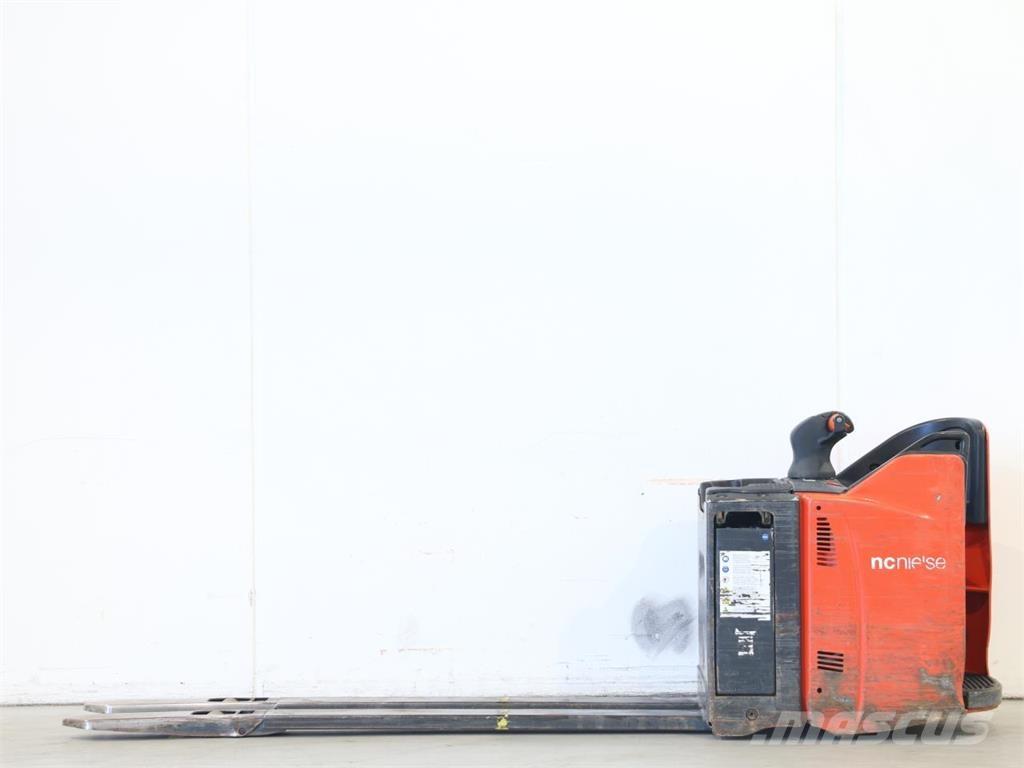 Linde T20SP/131-02 Колички високоповдигачи с теглич