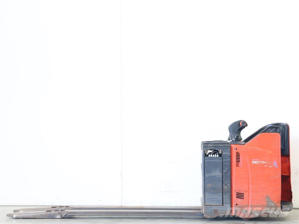 Linde T20SP/131-07 Колички високоповдигачи с теглич