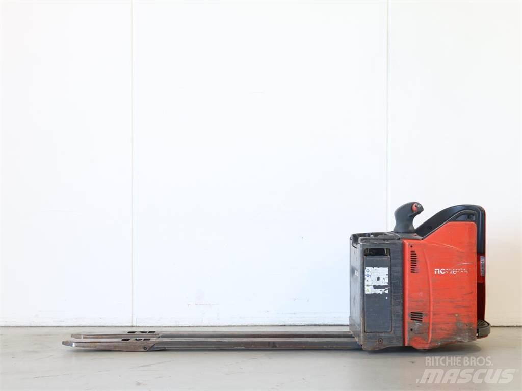 Linde T20SP/131-07 Колички високоповдигачи с теглич