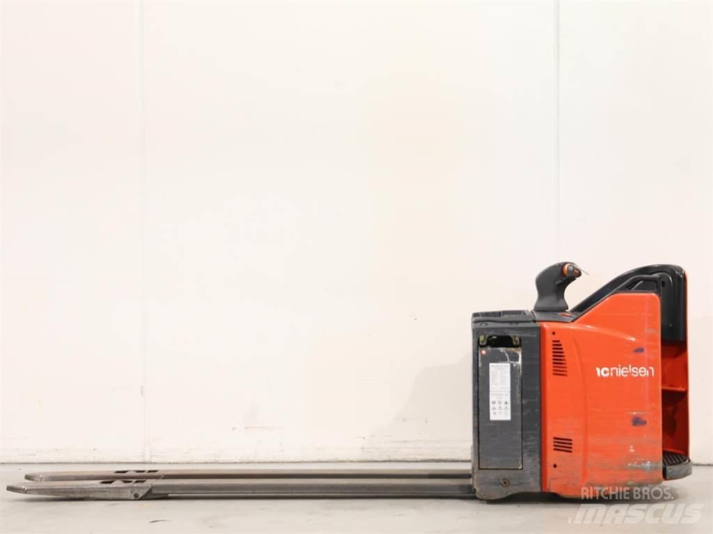 Linde T20SP/131-07 Колички високоповдигачи с теглич