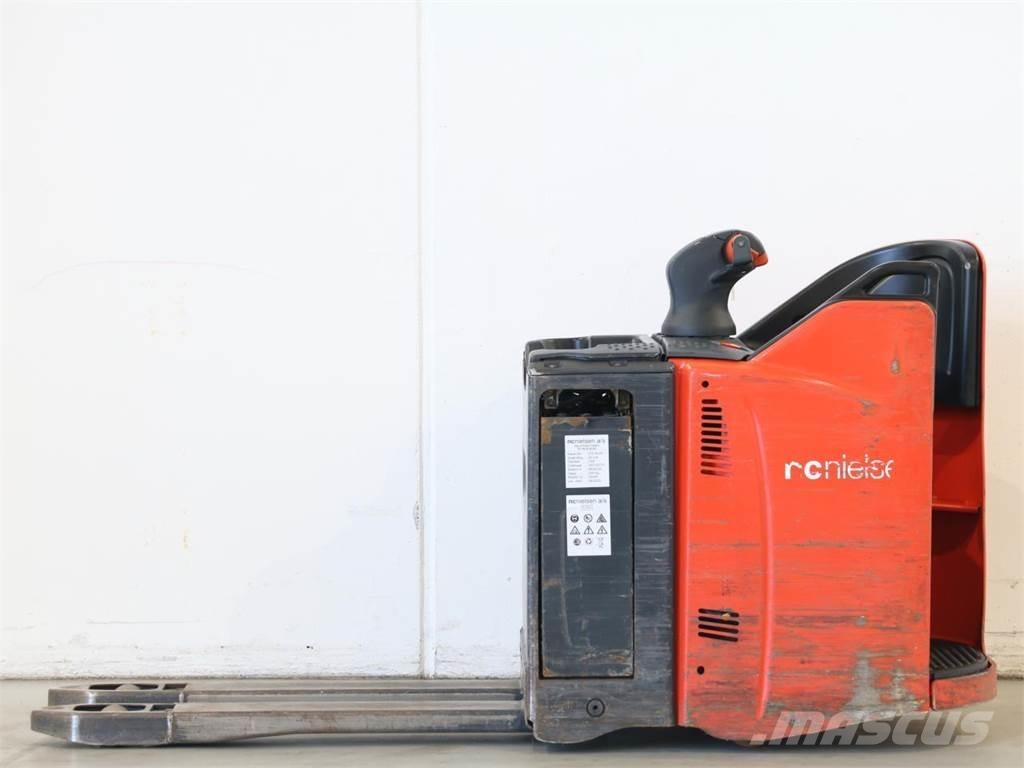 Linde T20SP/131-08 Колички високоповдигачи с теглич