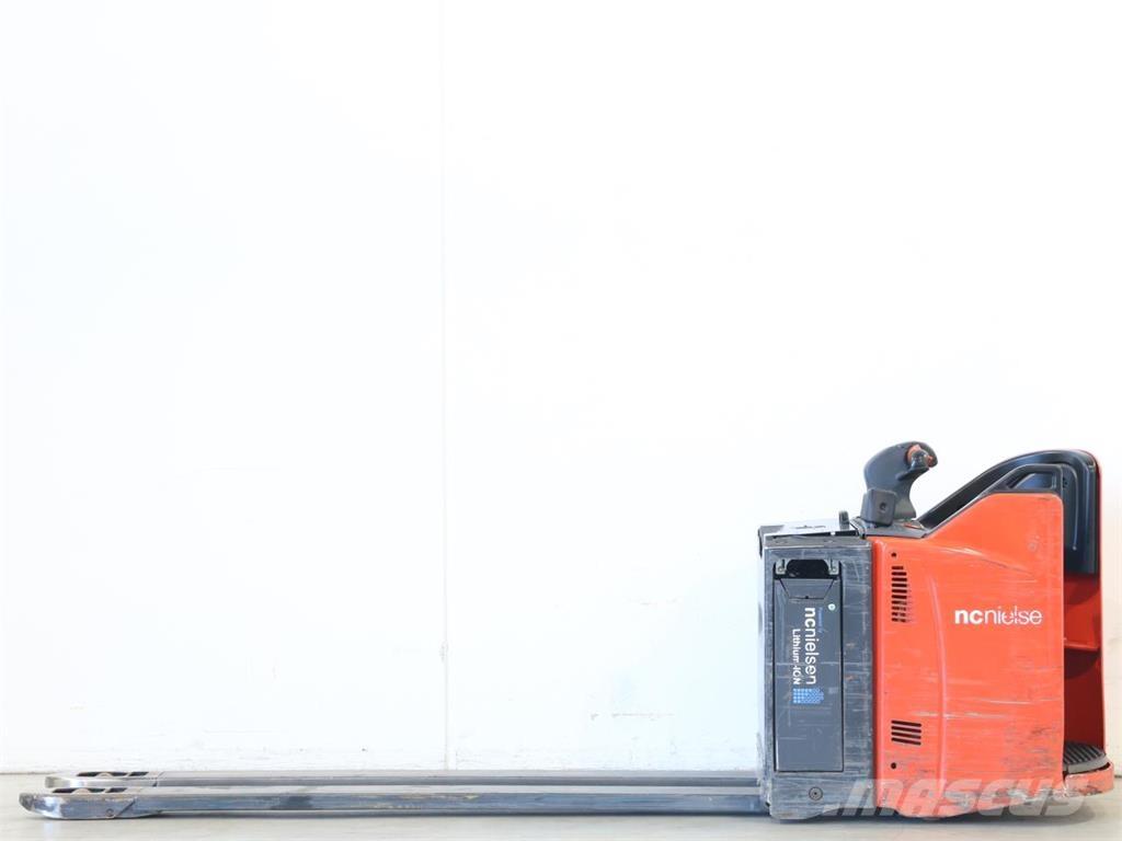 Linde T20SP/131-08 Колички високоповдигачи с теглич