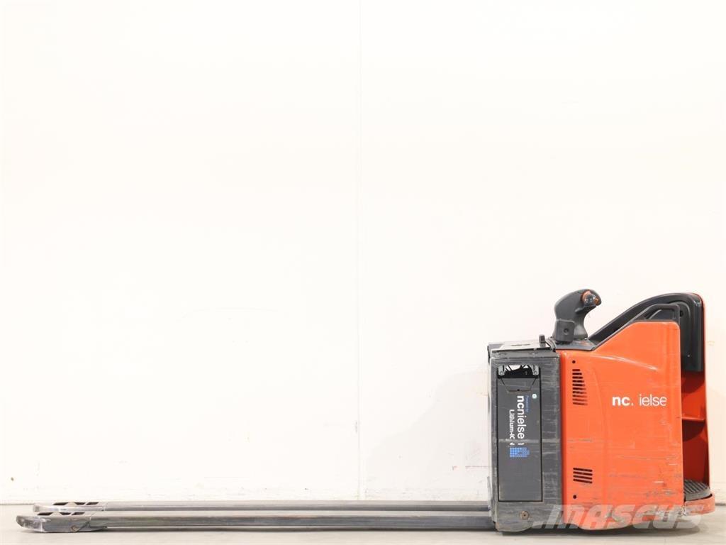 Linde T20SP/131-08 Колички високоповдигачи с теглич