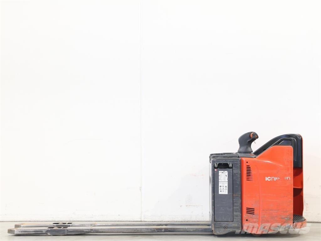 Linde T20SP/131-08 Колички високоповдигачи с теглич