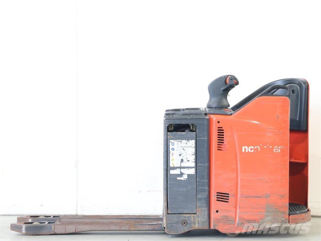 Linde T20SP/131-08 Колички високоповдигачи с теглич