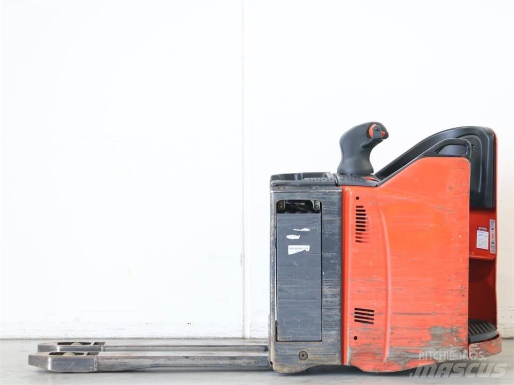 Linde T20SP/131-08 Колички високоповдигачи с теглич