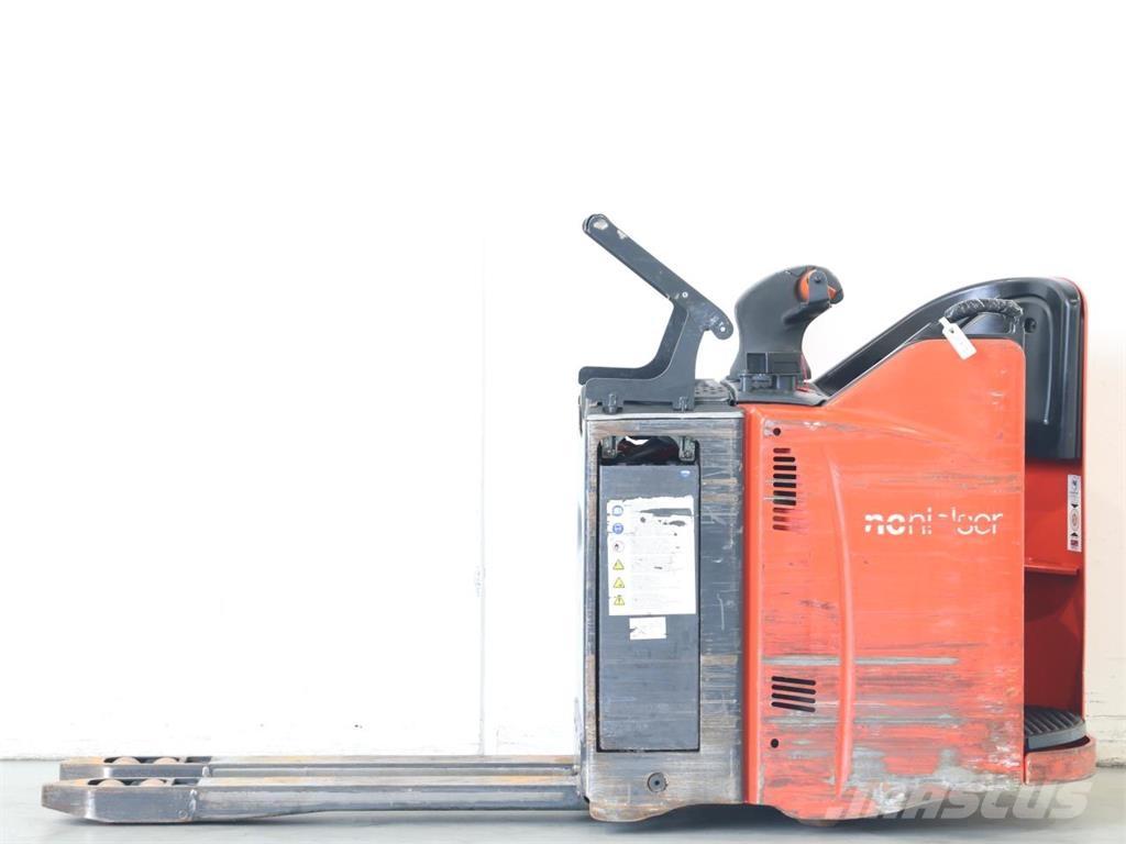 Linde T20SP/131-08 Колички високоповдигачи с теглич