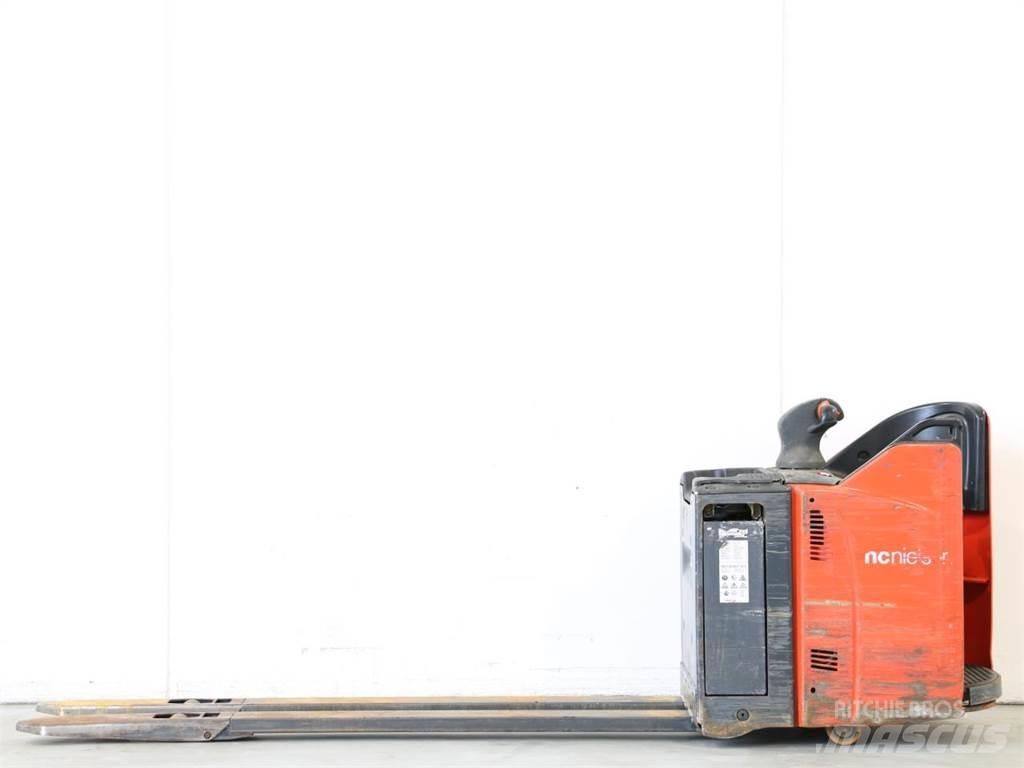 Linde T25SP/131-07 Колички високоповдигачи с теглич