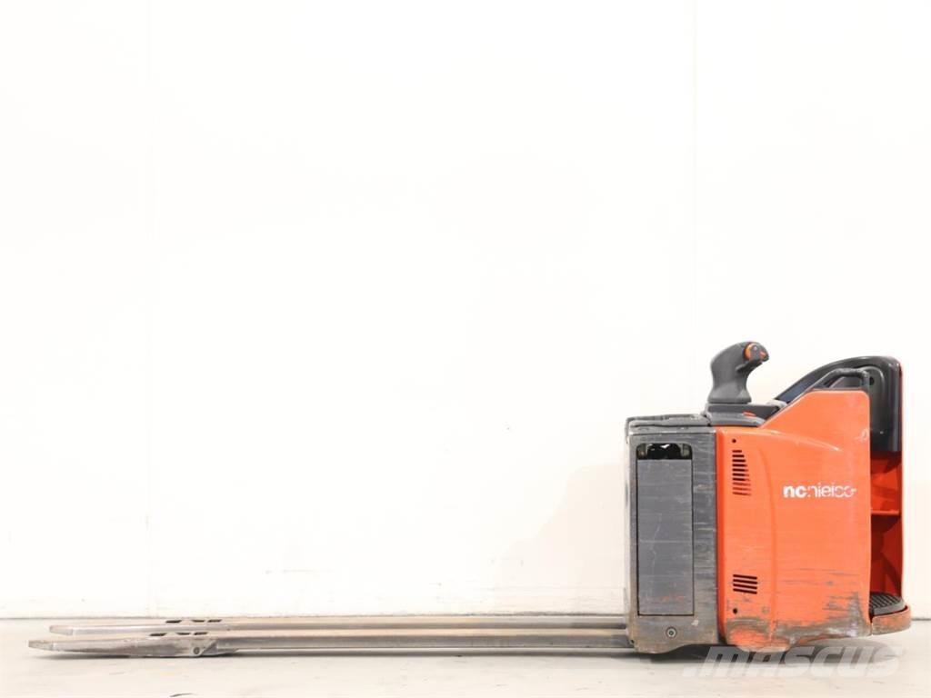 Linde T25SP/131-08 Колички високоповдигачи с теглич