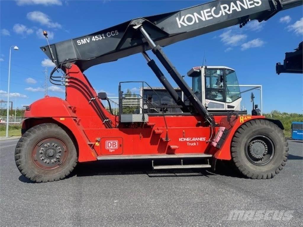 SMV 4531 CC5 Ретрак/ Високоповдигач с изместване на вилката напред