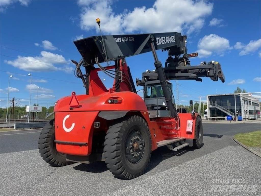 SMV 4531 CC5 Ретрак/ Високоповдигач с изместване на вилката напред