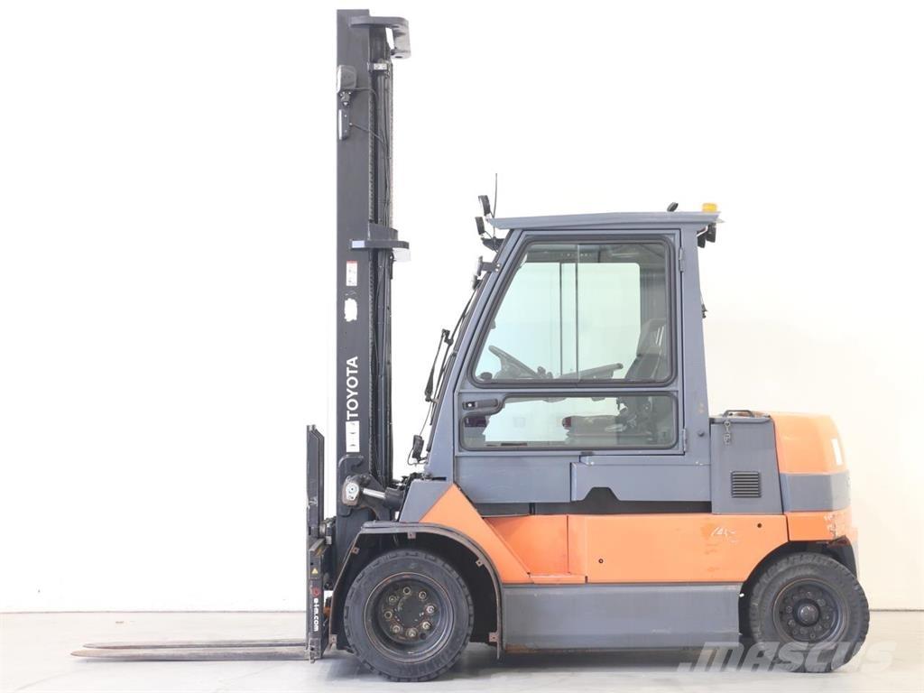 Toyota 7FBMF45 Вилични кари-повдигачи - други