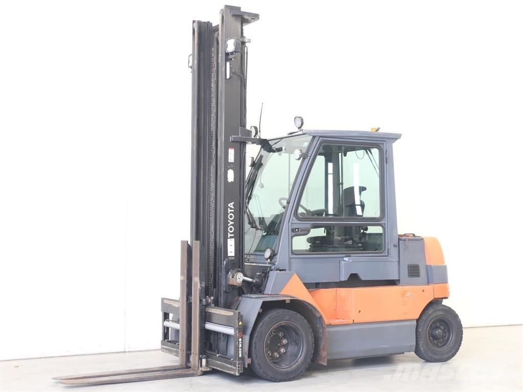 Toyota 7FBMF45 Вилични кари-повдигачи - други