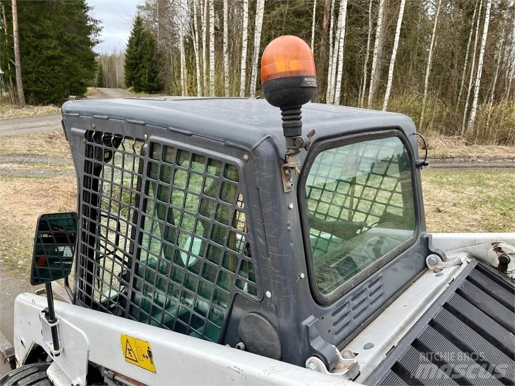 Bobcat S130 Мини товарачи

