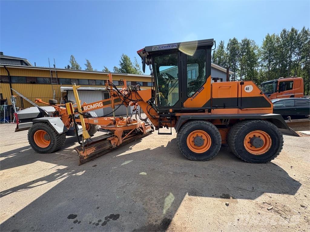 Bomag BG 110 TA Грейдери