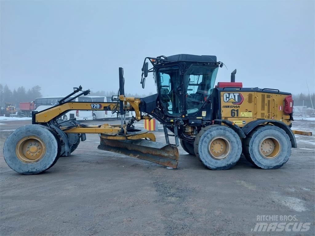 CAT 120 Грейдери