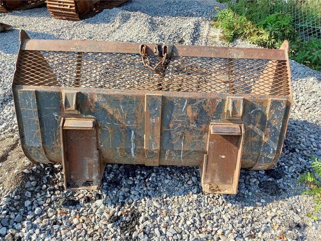 CAT 246 Мини товарачи
