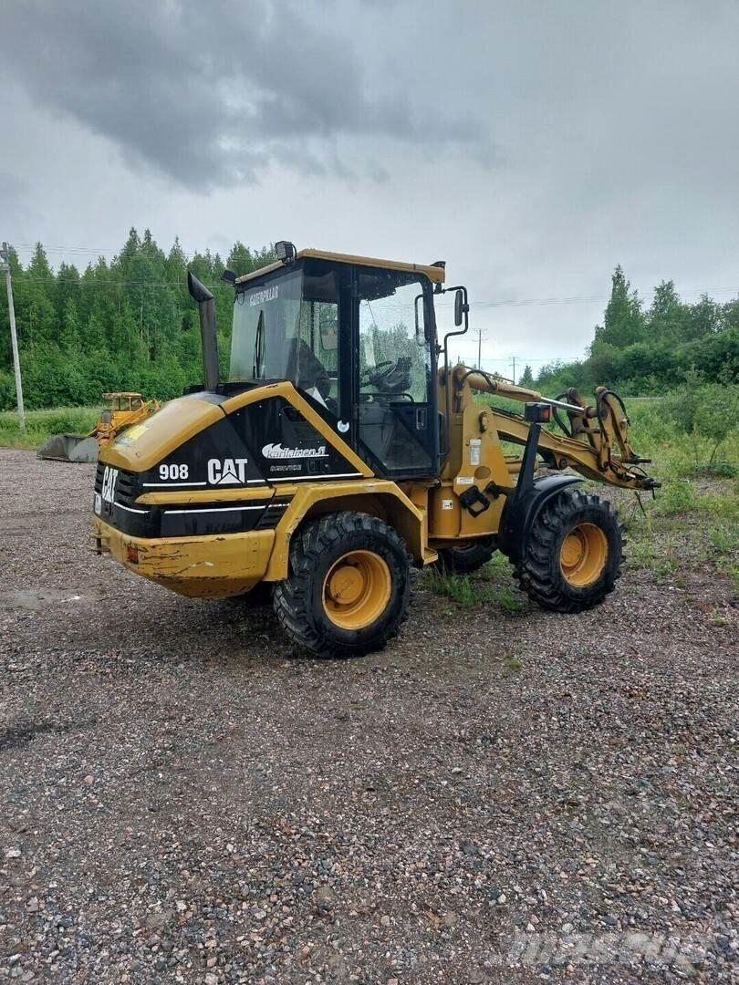 CAT 908 Колесни товарачи