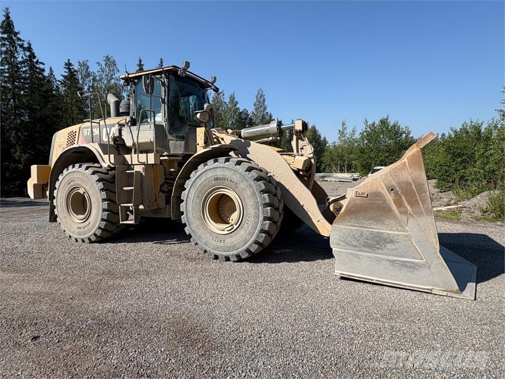 CAT 972 M Колесни товарачи