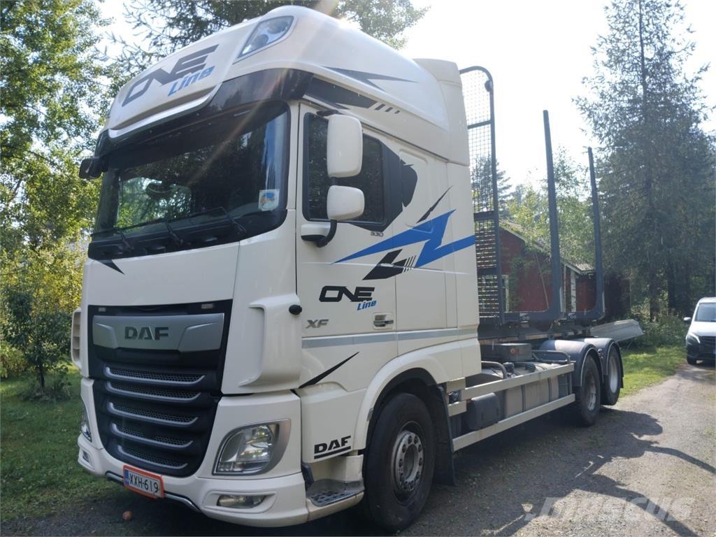 DAF XF 530 Камиони с кран с кука