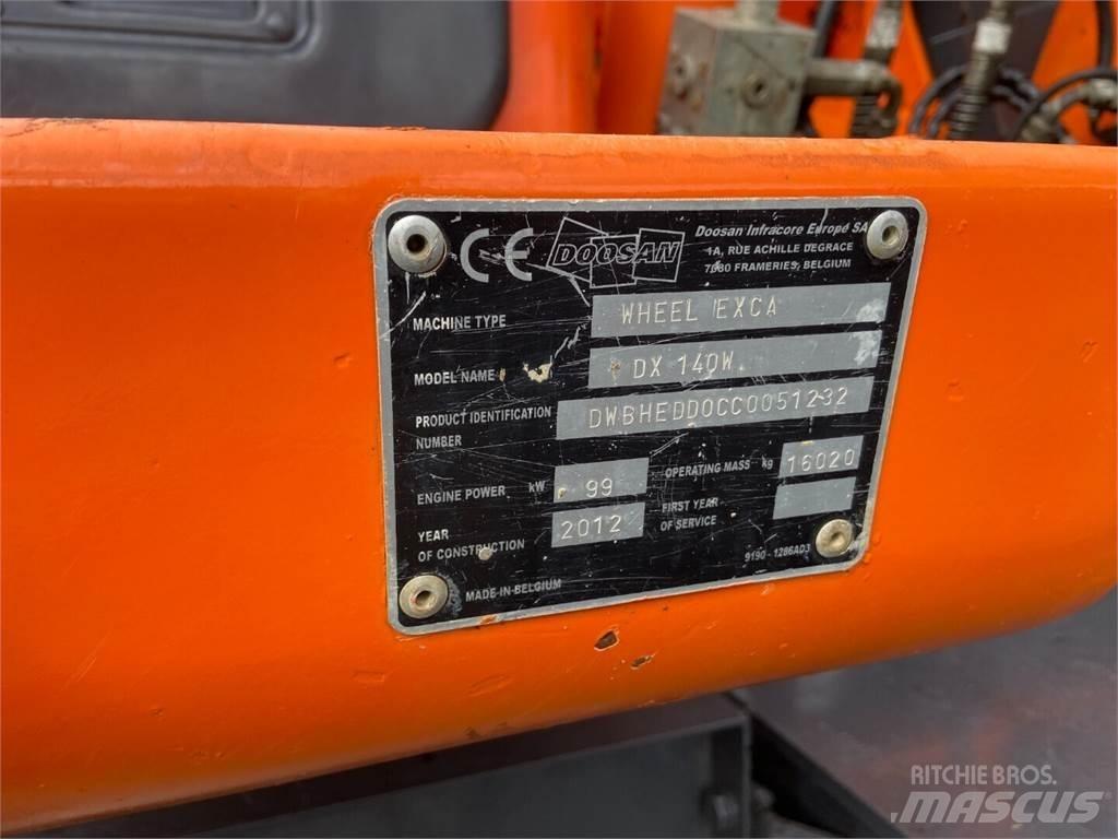 Doosan DX 140W Колесни екскаватори
