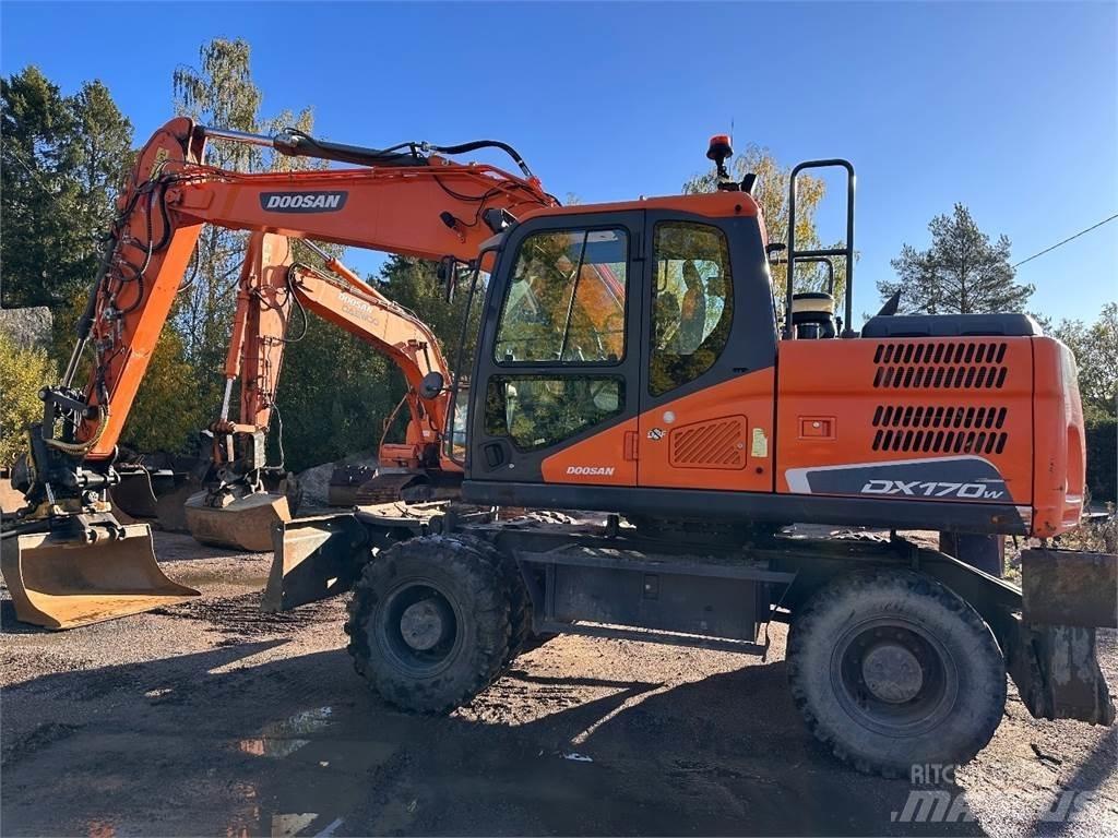 Doosan DX170W-5 Колесни екскаватори