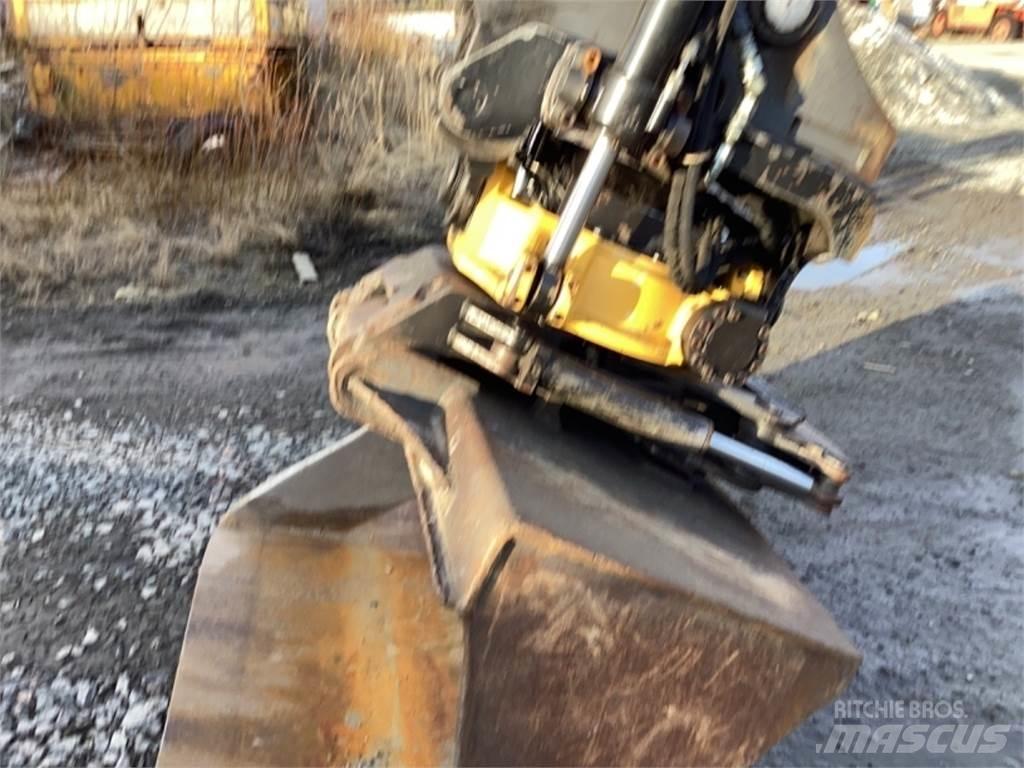Doosan DX235 LCR Верижен екскаватор