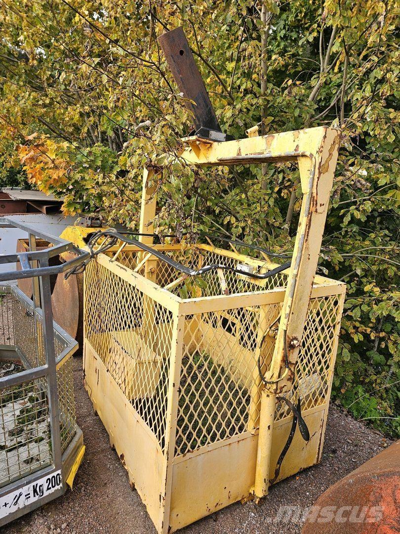  Henkilökori Други кранове/вишки