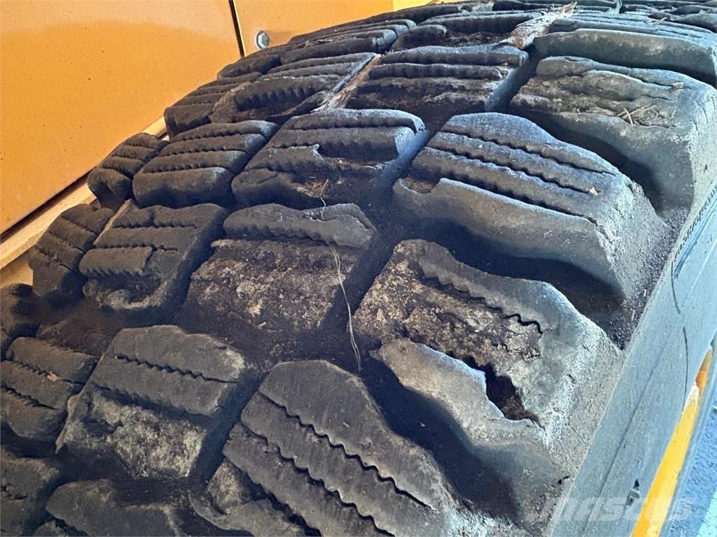 Hyundai HL 757-9 Колесни товарачи
