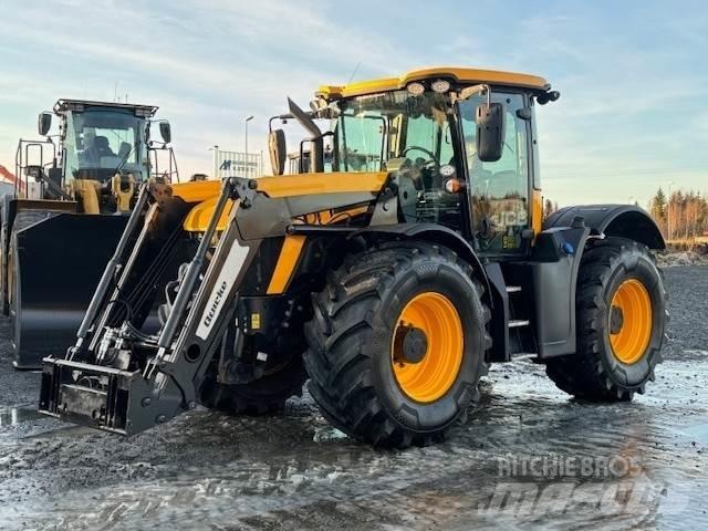JCB 4220 Трактори