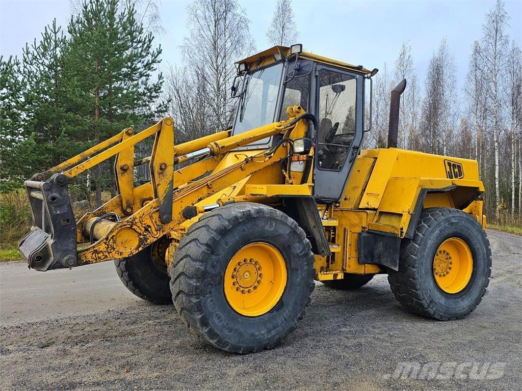 JCB 425 Колесни товарачи