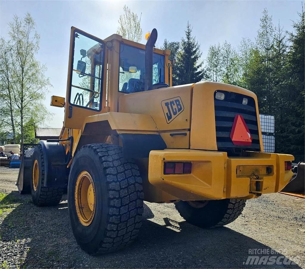 JCB 436 B HT Колесни товарачи