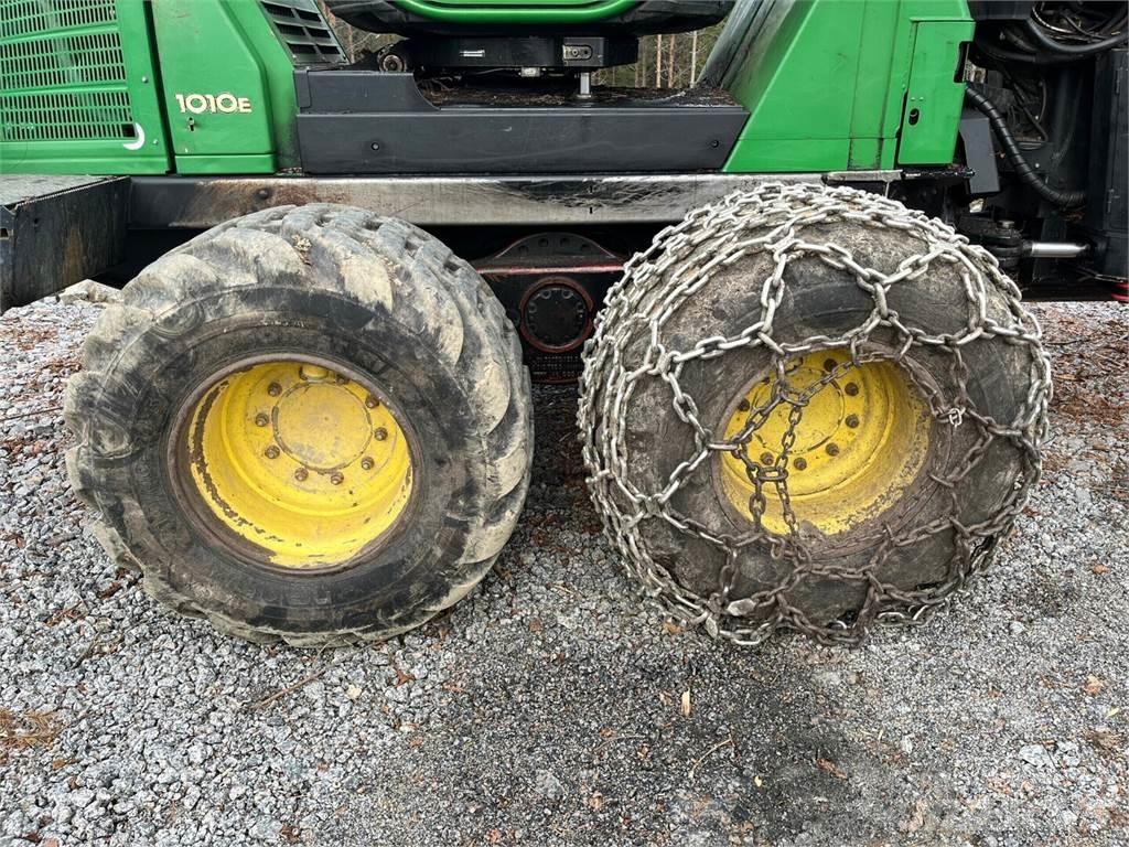 John Deere 1010E Форуардери