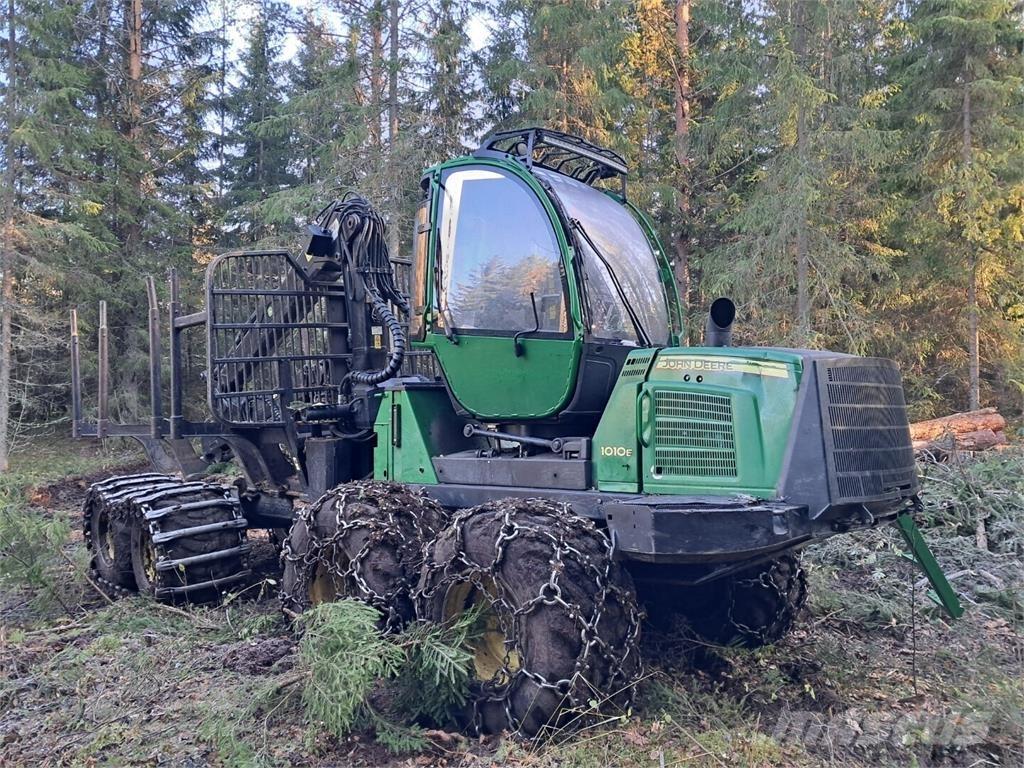 John Deere 1010e Форуардери
