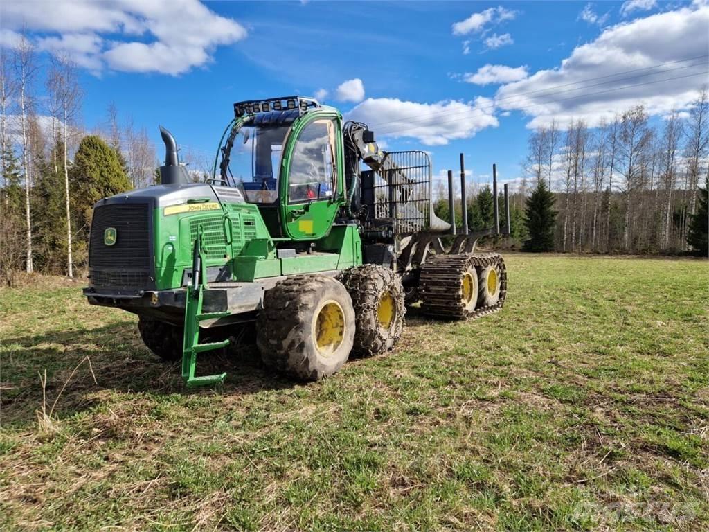 John Deere 1110G Форуардери