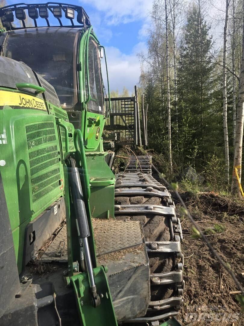 John Deere 1210 G Форуардери